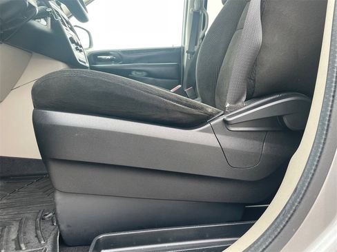 Used 2016 Dodge Grand Caravan SE w/ Quick Order Package 29E SE image 35