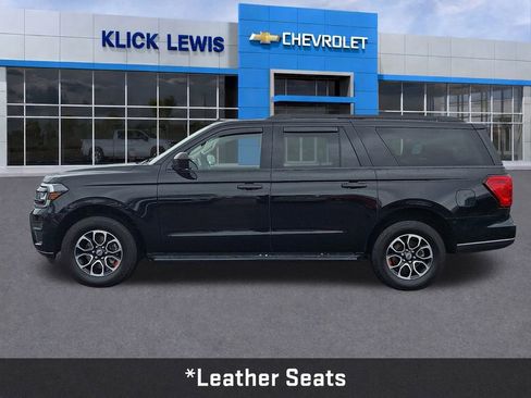 Used 2023 Ford Expedition Max XLT image 4