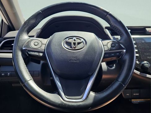 Used 2020 Toyota Camry XSE image 30