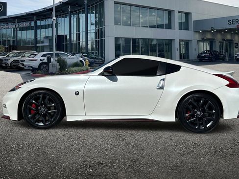 Used 2016 Nissan 370Z NISMO image 7