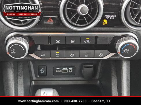 Used 2024 Nissan Sentra SV FWD image 14