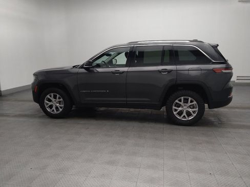 Used 2022 Jeep Grand Cherokee Limited image 3