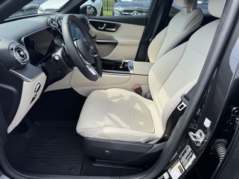 Used 2026 Mercedes-Benz GLC 300 4MATIC image 16