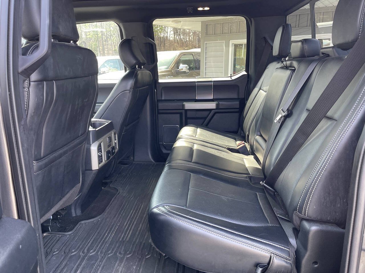 Used 2019 Ford F150 Lariat w/ Equipment Group 502A Luxury AWD/4WD image 22