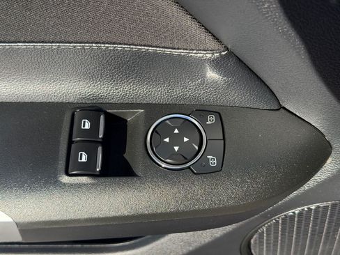 Used 2017 Ford Mustang GT RWD image 14
