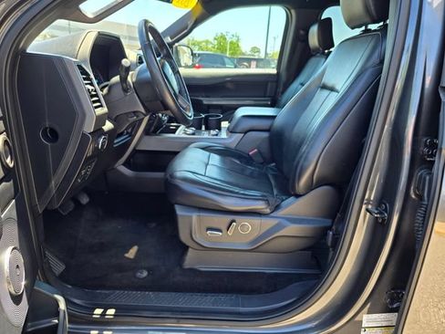 Used 2018 Ford Expedition XLT AWD/4WD image 10
