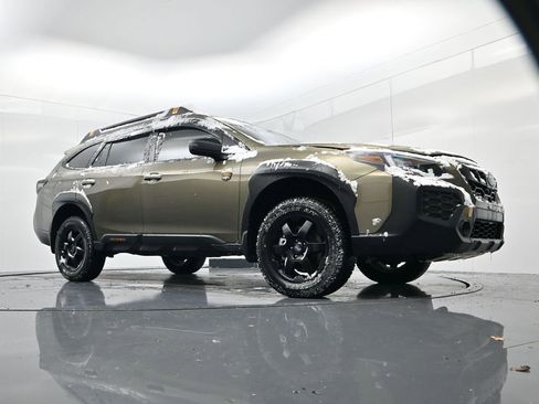 Used 2025 Subaru Outback Wilderness w/ Wilderness Package image 57