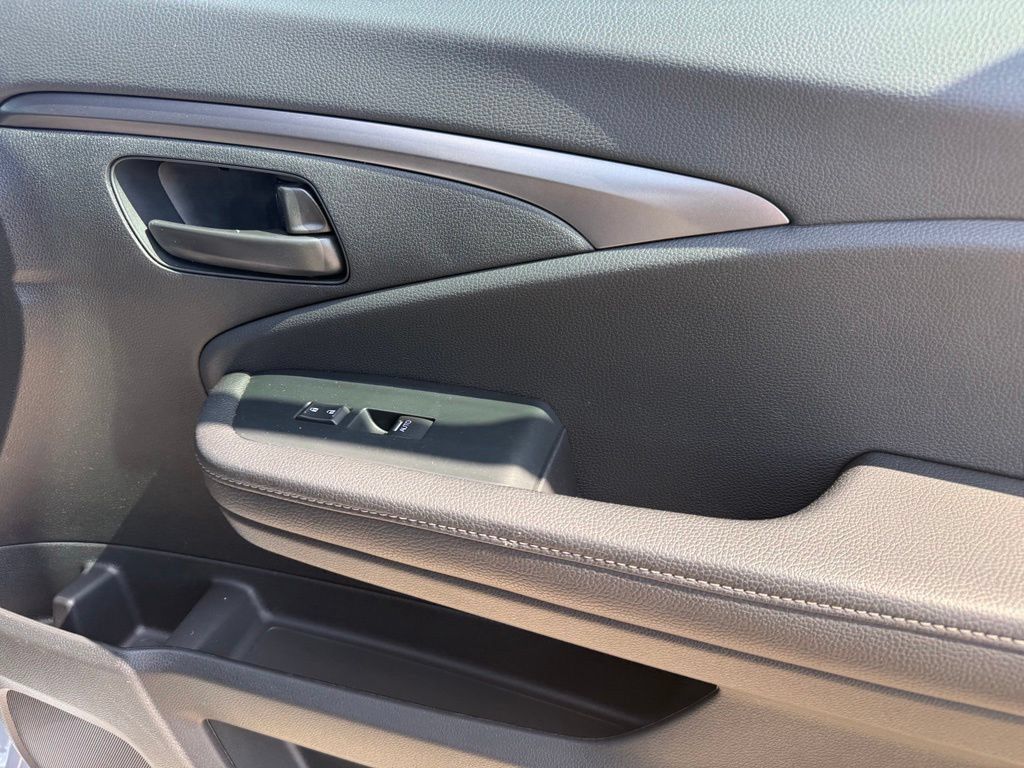 Used 2023 Honda Passport EX-L image 47