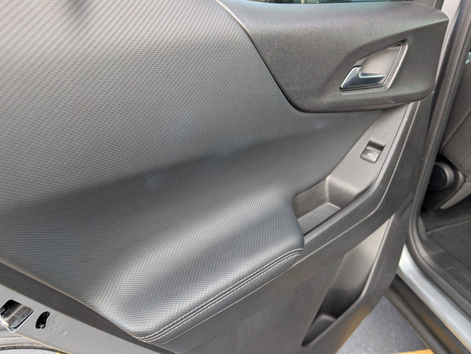 Used 2026 Chevrolet Equinox LT FWD image 34