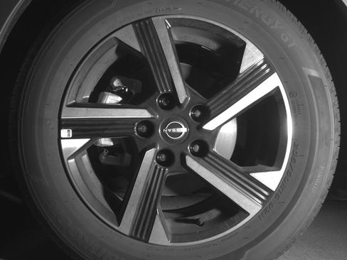 Used 2025 Nissan Sentra SV image 12