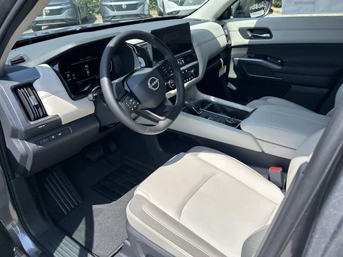 New 2026 Nissan Pathfinder SL AWD/4WD image 15