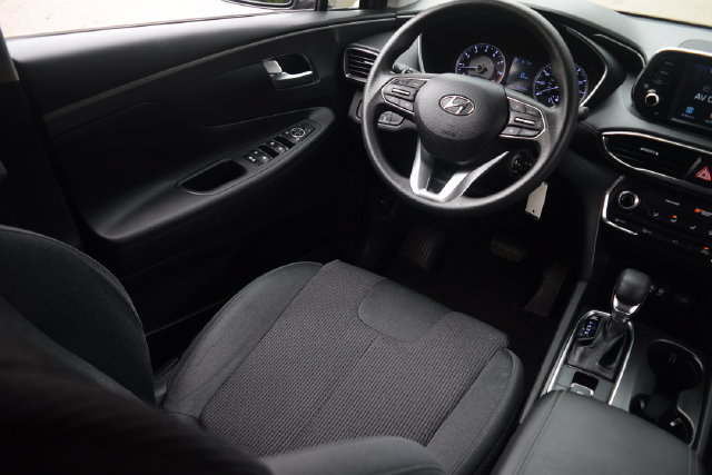 Used 2019 Hyundai Santa Fe SE AWD/4WD image 2