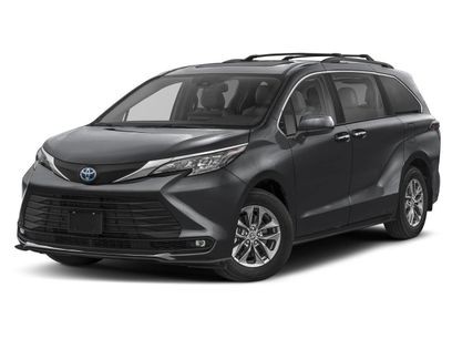 New 2025 Toyota Sienna XLE