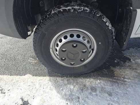 Used 2023 Mercedes-Benz Sprinter 3500 w/ Acoustic Package image 8