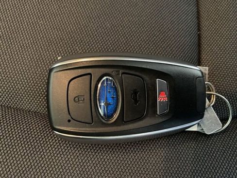 Used 2025 Subaru Crosstrek 2.0i Premium image 10