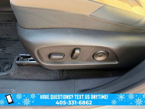 Used 2026 Chevrolet Equinox ACTIV w/ Convenience Package III image 21