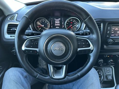 Used 2018 Jeep Compass Latitude w/ Safe & Security Group image 29