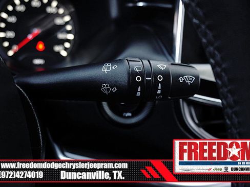 Certified 2023 Jeep Compass Limited image 32