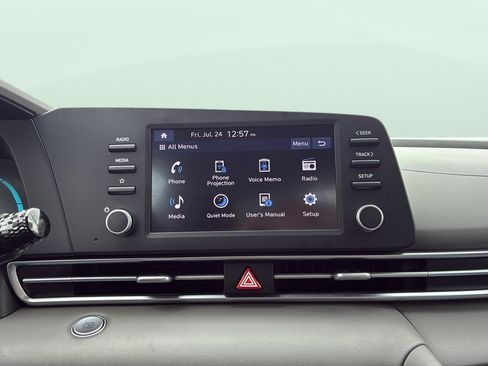 Certified 2025 Hyundai Elantra Sport FWD image 29
