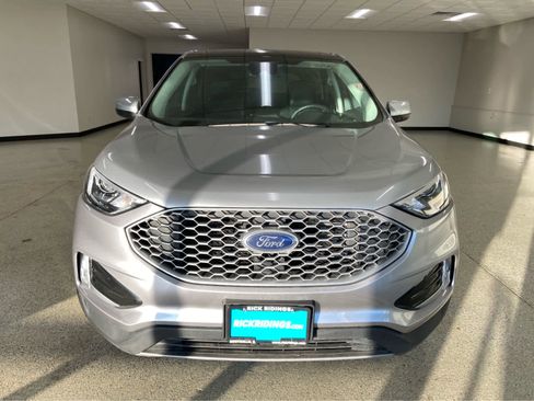 Used 2023 Ford Edge SEL w/ Convenience Package image 2