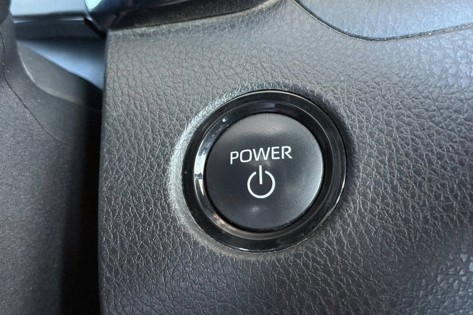 Used 2025 Toyota Camry SE FWD image 20