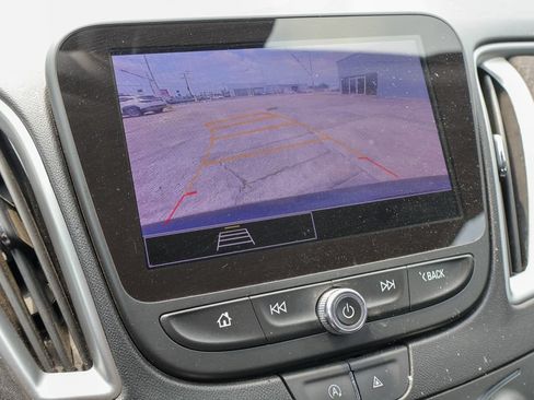 Used 2023 Chevrolet Malibu LT FWD image 4