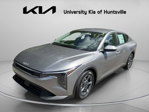 Used 2025 Kia K4 FWD image 3