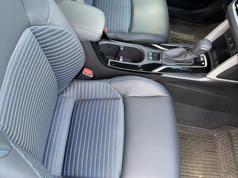 Used 2025 Toyota Corolla Cross AWD Hybrid image 26