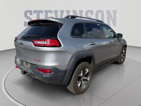 Used 2015 Jeep Cherokee Trailhawk w/ Comfort/Convenience Group AWD/4WD image 5