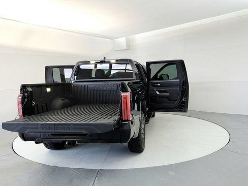 Used 2023 Toyota Tundra Platinum AWD/4WD image 11