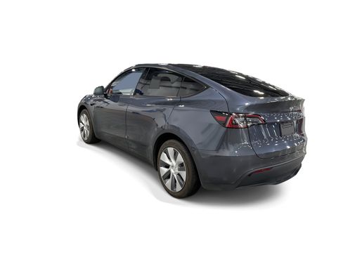 Certified 2023 Tesla Model Y Long Range AWD/4WD image 4
