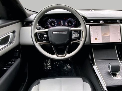 Used 2026 Land Rover Range Rover Velar Dynamic SE AWD/4WD image 6
