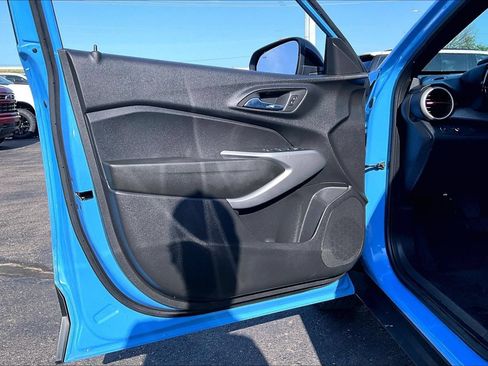 Used 2024 Chevrolet Trax RS w/ Driver Confidence Package FWD image 17
