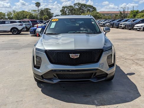 Used 2024 Cadillac XT4 Sport FWD image 3