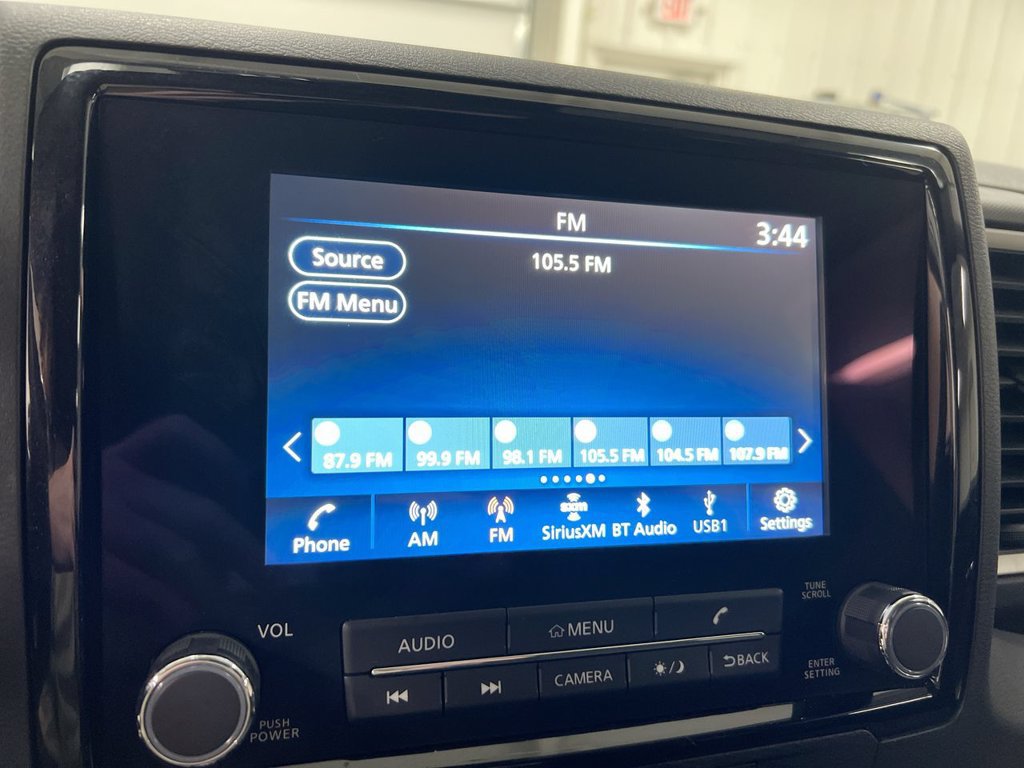 Used 2022 Nissan Frontier SV AWD/4WD image 14