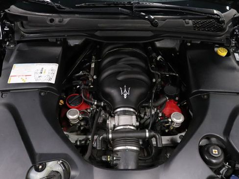 Used 2016 Maserati GranTurismo Sport image 26