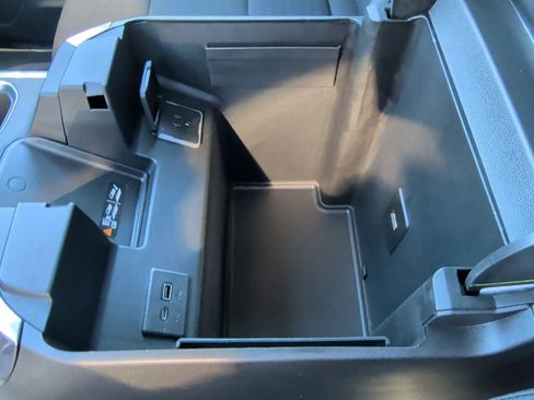 New 2026 GMC Sierra 1500 Elevation w/ Preferred Package image 32