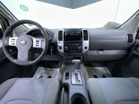 Used 2017 Nissan Frontier SV image 18