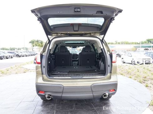 Certified 2025 Subaru Ascent Bronze Edition image 9