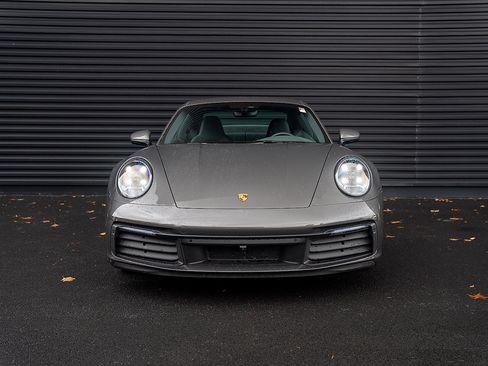 Certified 2022 Porsche 911 Carrera image 24