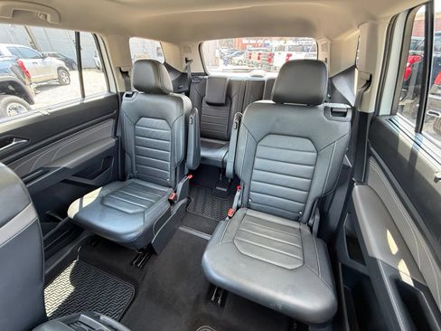 Used 2023 Volkswagen Atlas SEL Premium AWD/4WD image 11