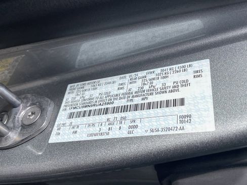 Used 2024 Ford Escape ST-Line image 9