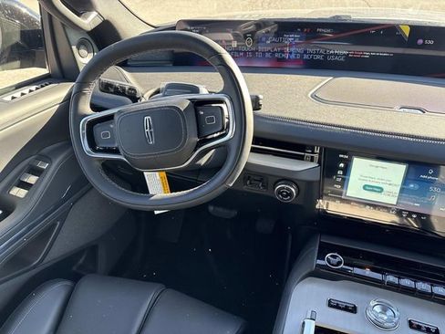 New 2025 Lincoln Navigator Reserve w/ Jet Appearance Package AWD/4WD image 14