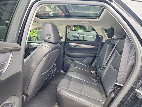 Used 2017 Cadillac XT5 Luxury w/ Driver Awareness Package AWD/4WD image 28