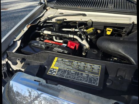 Used 2009 Ford E-350 and Econoline 350 XL image 19