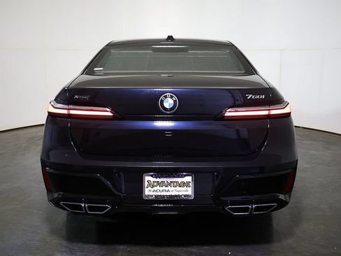 Used 2023 BMW 760i xDrive AWD/4WD image 10