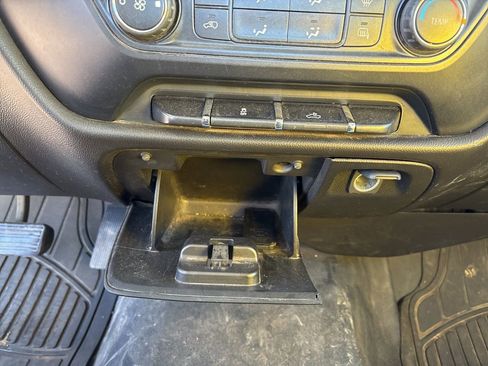 Used 2016 GMC Sierra 1500 2WD Regular Cab image 24