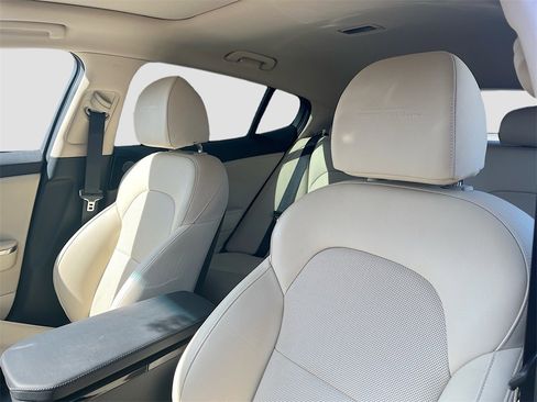 Used 2023 Kia Stinger GT-Line w/ Sun & Sound Package image 21