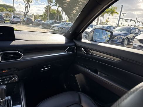Used 2023 MAZDA CX-5 Signature image 16
