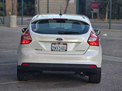 Used 2012 Ford Focus Titanium w/ Titanium Handling Pkg FWD image 13